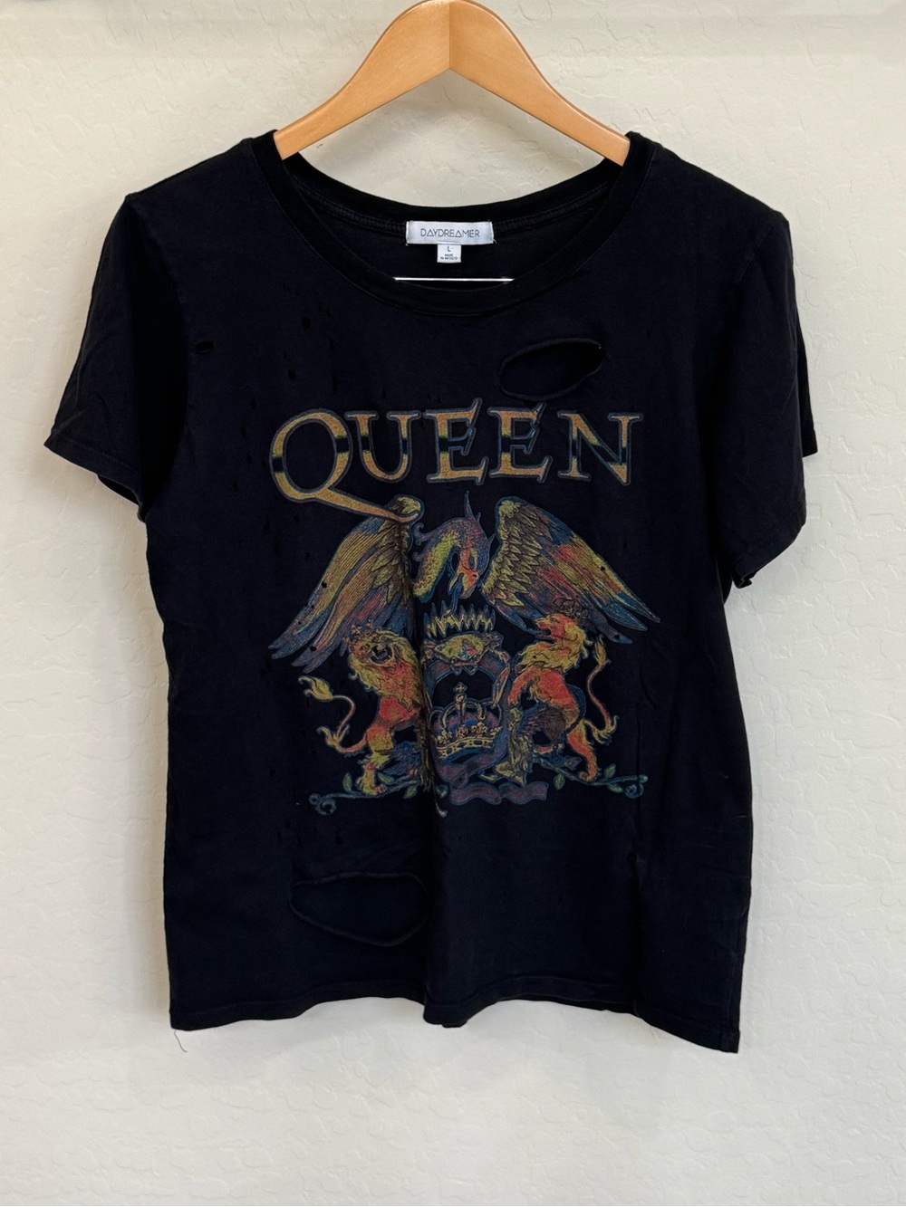Daydreamer Queen Band Tee Distressed Graphic T-Shirt Black Size L 2017 Crest